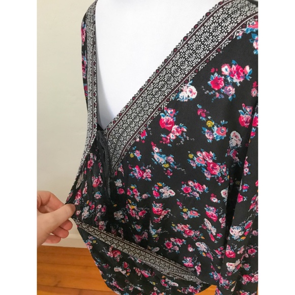 Almost Famous Floral Surplus Wrap Front Top - Picture 7 of 13